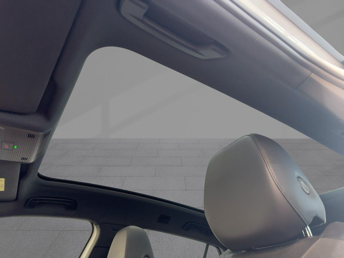 ID.4 Pro Perfomance Family 77 kWh AHK ACC LED-Matrix Navi Pano Sitzhzg