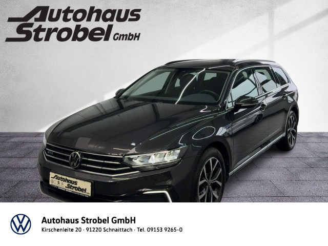 Passat Variant GTE 1.4 TSI DSG ACC LED Navi Kamera Sitz...