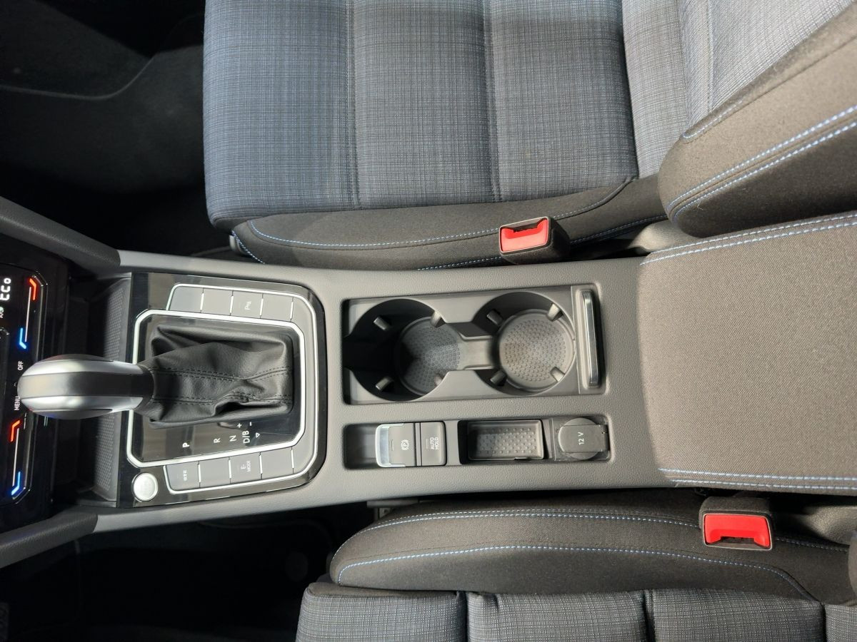 Passat Variant GTE 1.4 TSI DSG ACC LED Navi Kamera Sitzhzg Bluet. Lane-Ass Climatronic