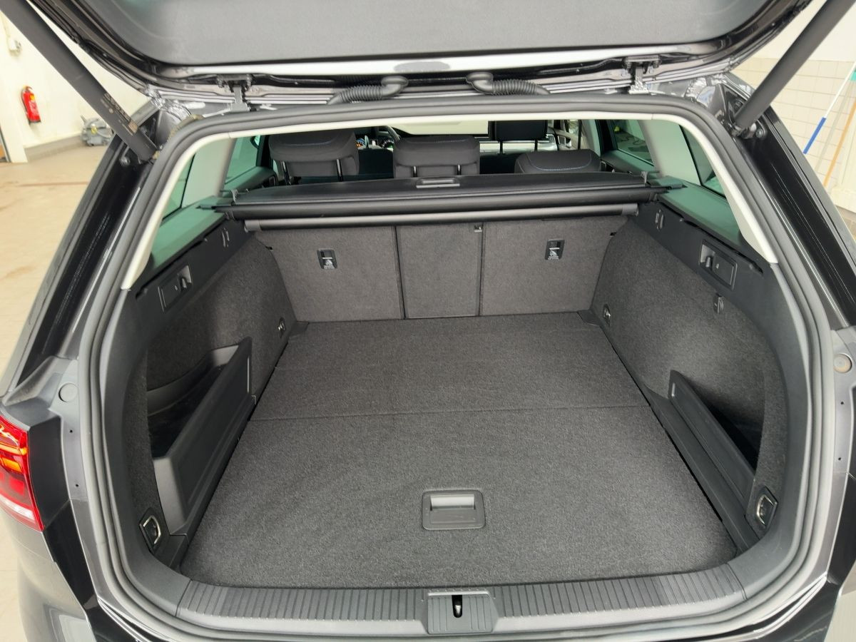 Passat Variant GTE 1.4 TSI DSG ACC LED Navi Kamera Sitzhzg Bluet. Lane-Ass Climatronic