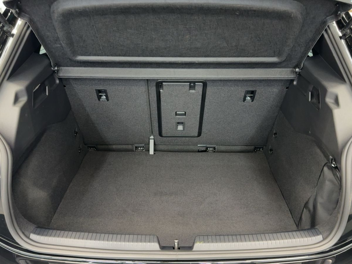 ID.3 Pro 62 kWh ab 1,49% Wärmep. AHK ACC Navi LED-Matrix Einparkh. Keyless