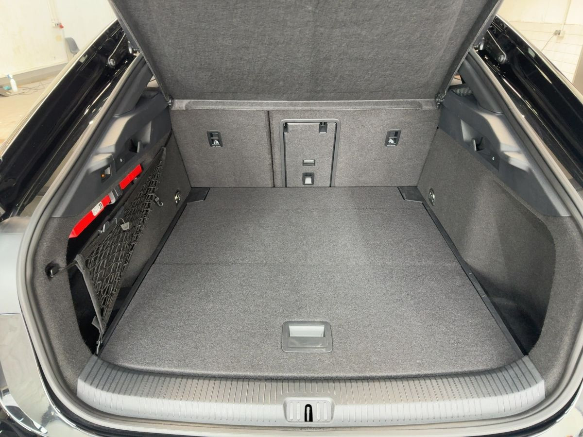 ID.7 GTX 4M ab 1,49% 91 kWh Wärmep. DCC AHK LED-Matrix