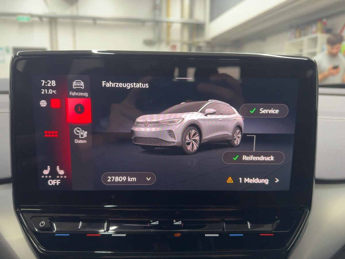 ID.4 Pro Performance 82 kWh Wärmep. ab 1,49% ACC AHK Navi LED-Matrix Kamera