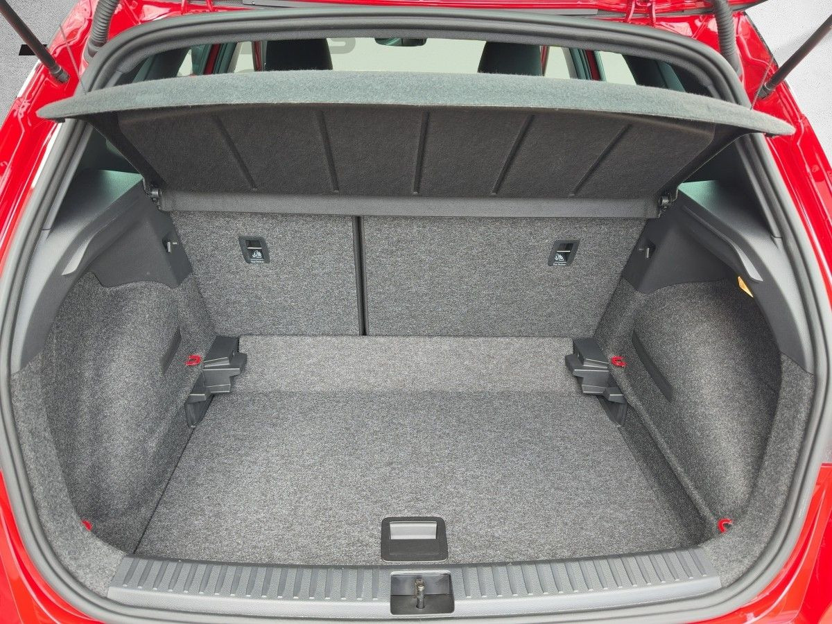 Arona 1.0 TSI DSG FR Kamera ACC LED Park Ass. Lane Ass. Climatronic