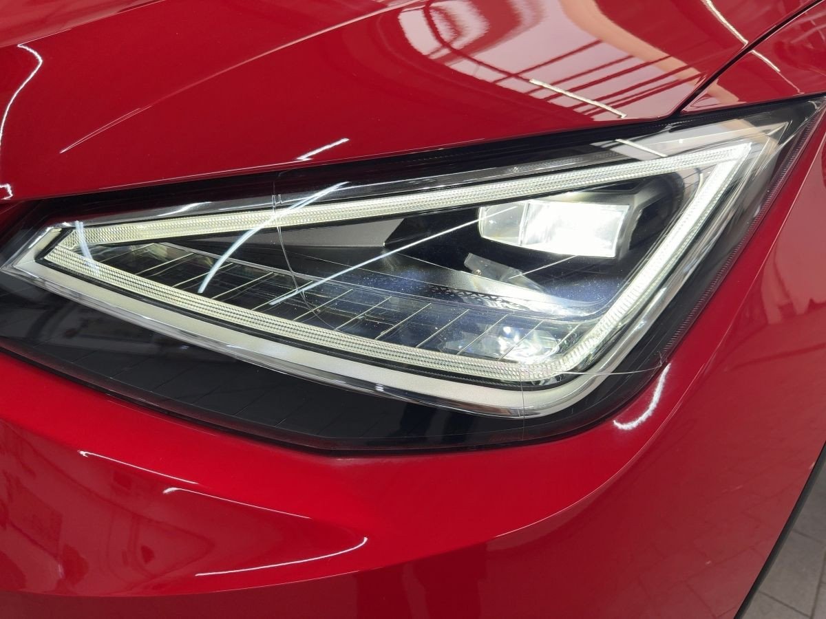 Arona 1.0 TSI DSG FR Kamera ACC LED Park Ass. Lane Ass. Climatronic