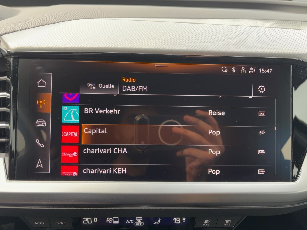 Q4 e-tron Quattro 82 kWh advanced MMI-Navi-Plus LED Kamera Sitzh.