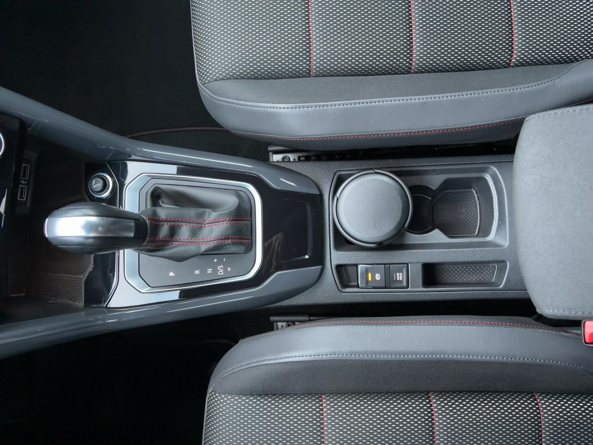 T-Roc 1.5 TSI DSG Sport ACC Navi Kamera Parkp. DAB+ Bluet. Sitzh.