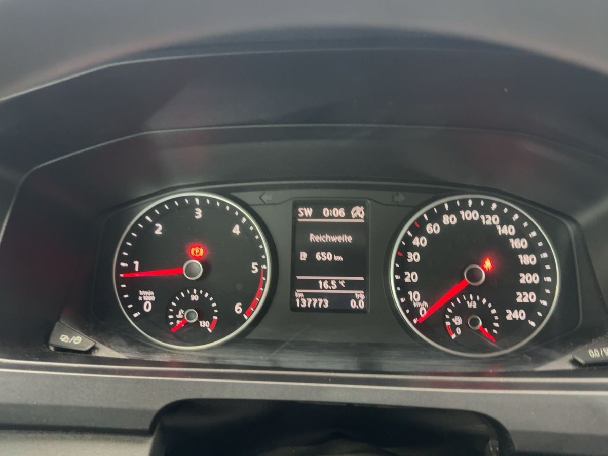 T6 Kombi T6.1 2.0 TDI LR 4M 9-Sitze Navi Bluet. Parkp. Start/Stopp Klima