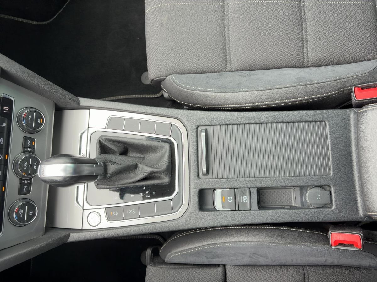 Passat Variant ALLTRACK 2.0 TSI DSG 4M DCC AHK ACC LED Navi Pano Kamera Sitzhzg Bluet.