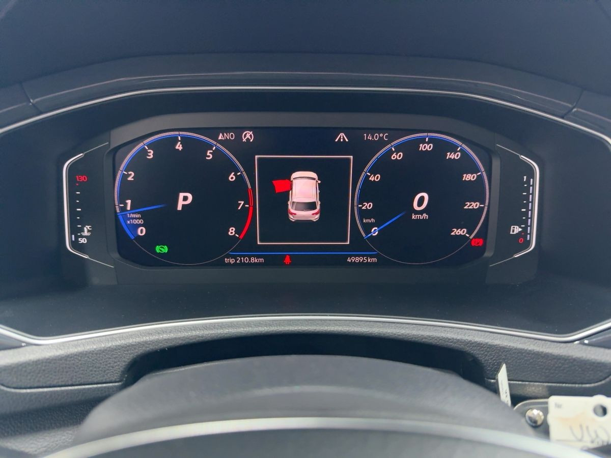 T-Roc 2.0 TSI DSG 4M SPORT ACC Navi LED Pano Leder BeatsAudio Park Ass.