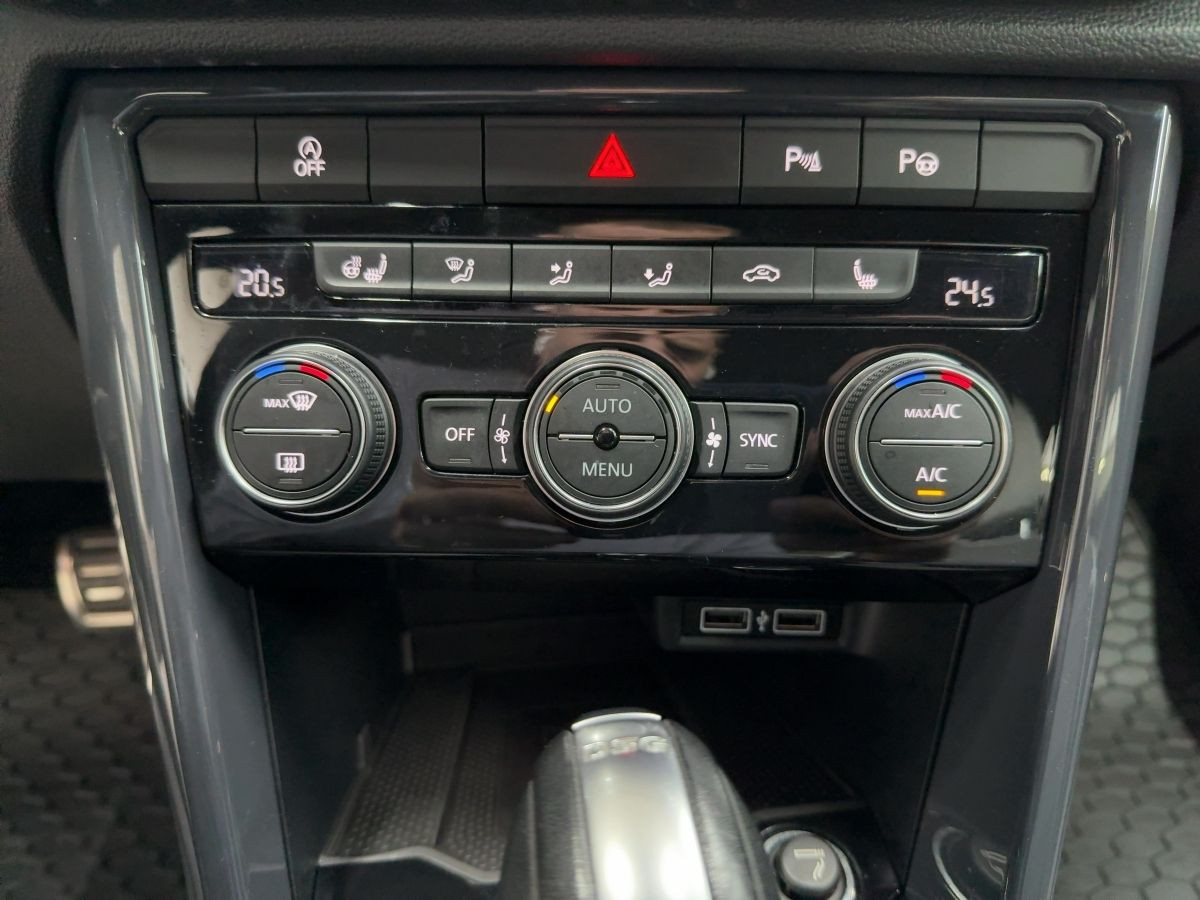 T-Roc 2.0 TSI DSG 4M SPORT ACC Navi LED Pano Leder BeatsAudio Park Ass.