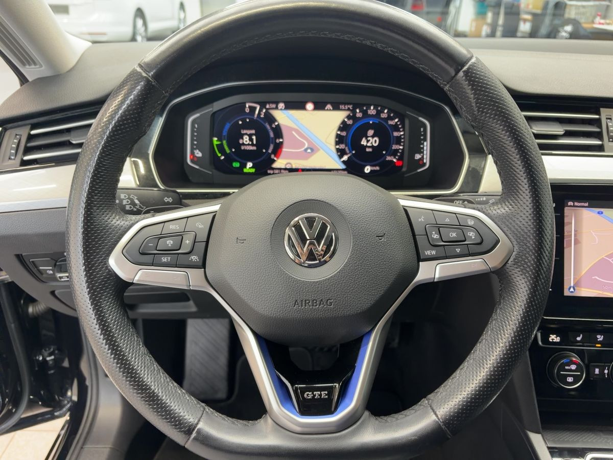 Passat Variant GTE 1.4 TSI DSG R-Line Standh. DCC ACC LED-Matrix Keyless Kamera Side-Ass,