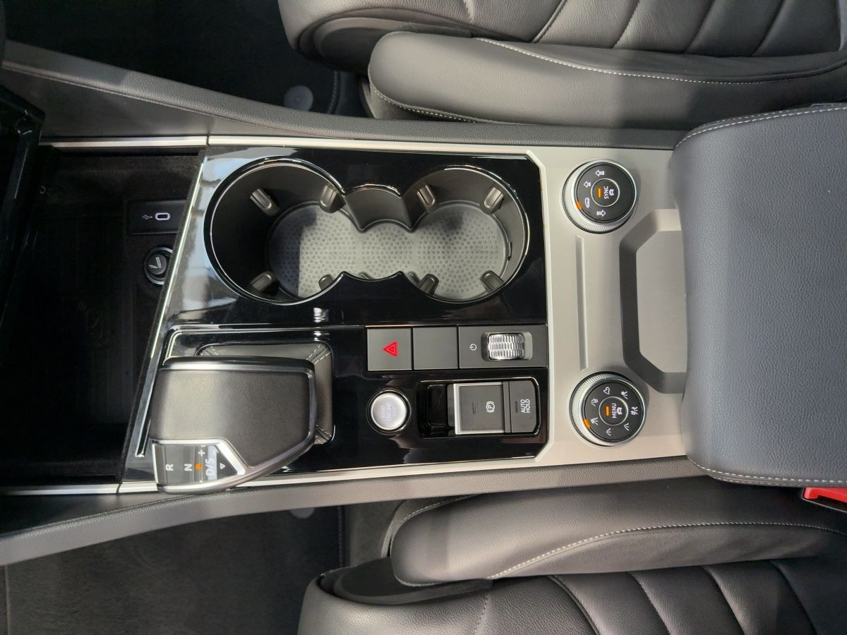 Touareg 3.0 V6 TDI DSG 4M R-Line ACC AHK Navi LED Kamera Luft Leder Climatronic