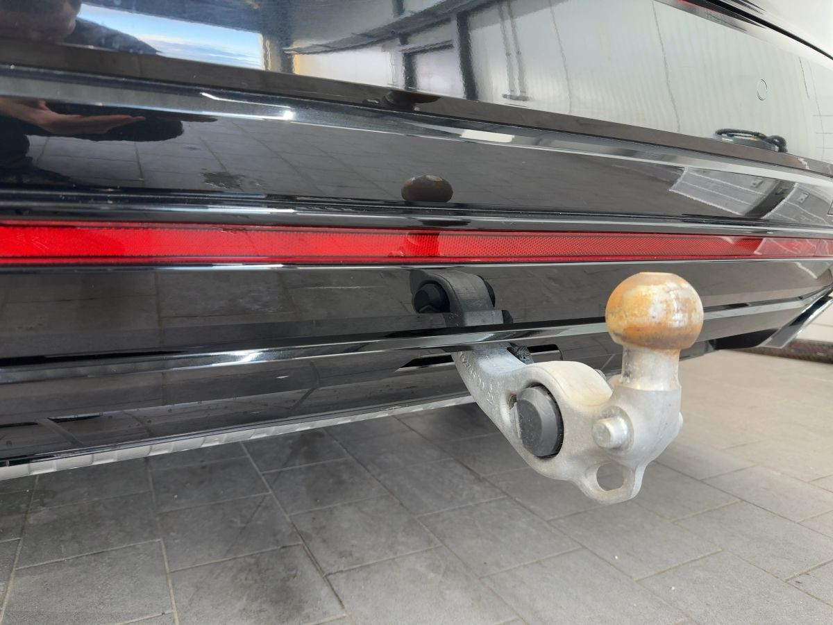 Touareg 3.0 V6 TDI DSG 4M R-Line ACC AHK Navi LED Kamera Luft Leder Climatronic