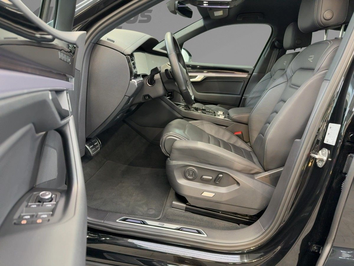 Touareg 3.0 V6 TDI DSG 4M R-Line ACC AHK Navi LED Kamera Luft Leder Climatronic