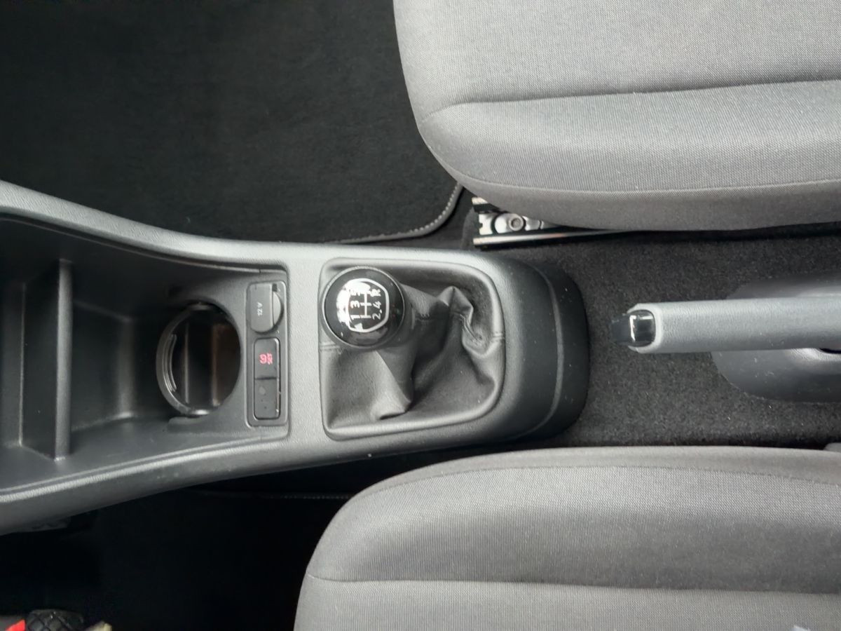 up! 1.0 move up! Bluet. Sitzh. DAB+ Climatronic elektr. Spiegel + FH