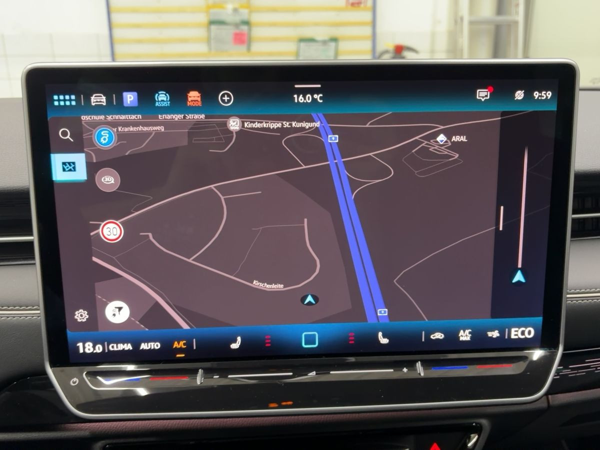 ID.7 Tourer Pro S ab 1,49% 91 kWh Wärmep. AHK LED-Matrix Navi Area View