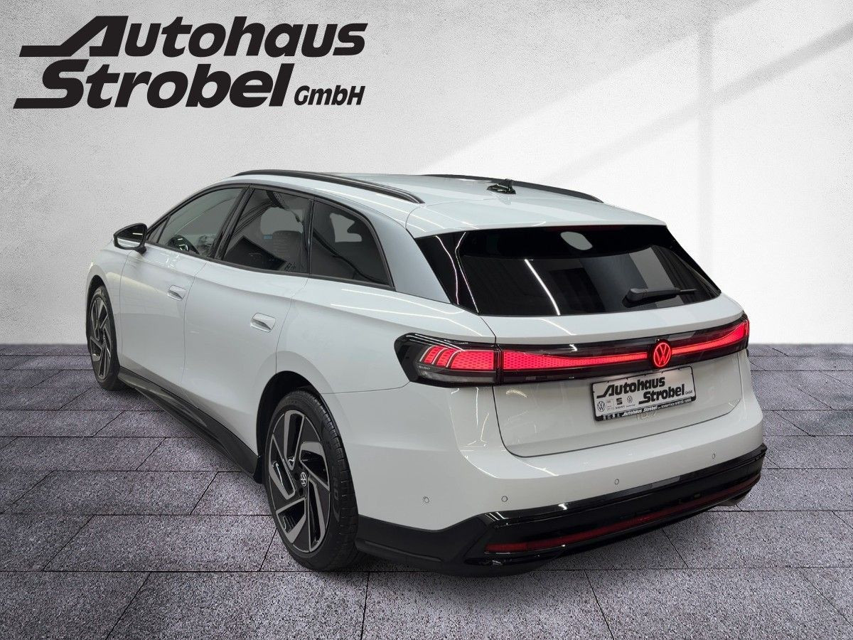 ID.7 Tourer Pro S ab 1,49% 91 kWh Wärmep. AHK LED-Matrix Navi Area View