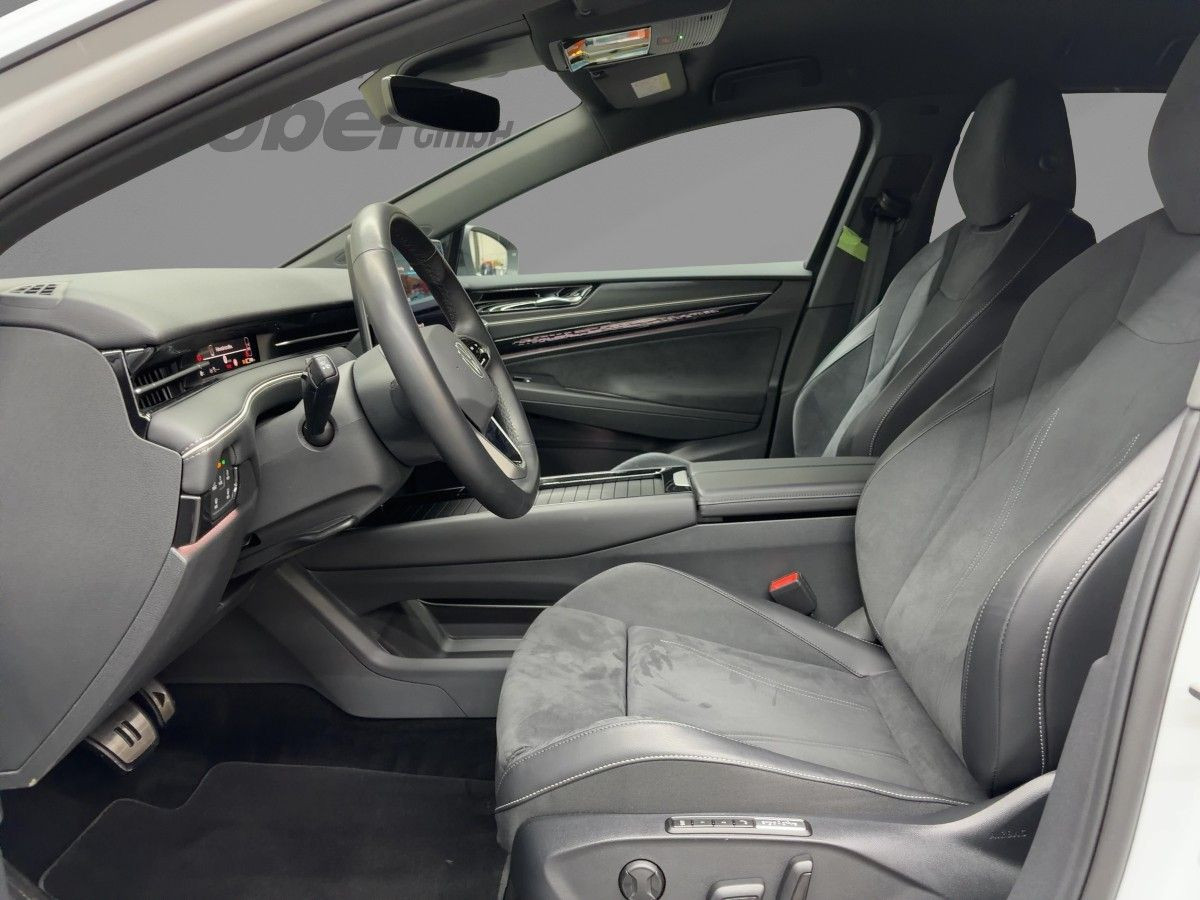 ID.7 Tourer Pro S ab 1,49% 91 kWh Wärmep. AHK LED-Matrix Navi Area View