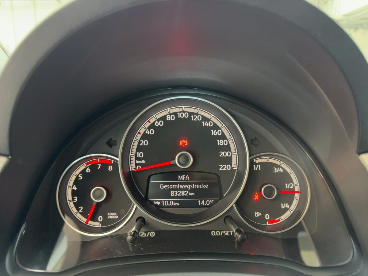 up! 1.0 high up! Klima Einparkh. Bluet. Sitzh. elektr. Spiegel + FH