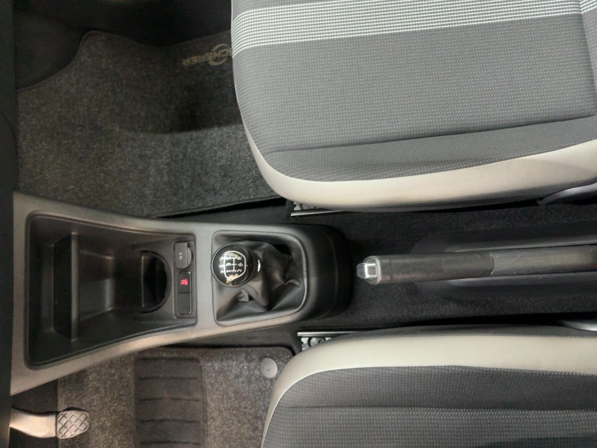 up! 1.0 high up! Klima Einparkh. Bluet. Sitzh. elektr. Spiegel + FH