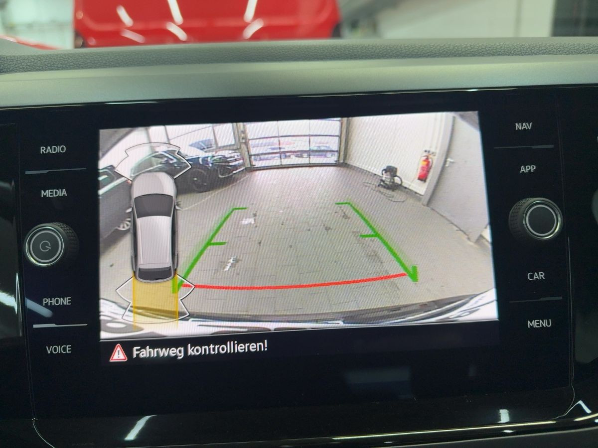 Taigo 1.5 TSI DSG R-Line ACC LED-Matrix Kamera Climatronic Bluet. Sitzh.