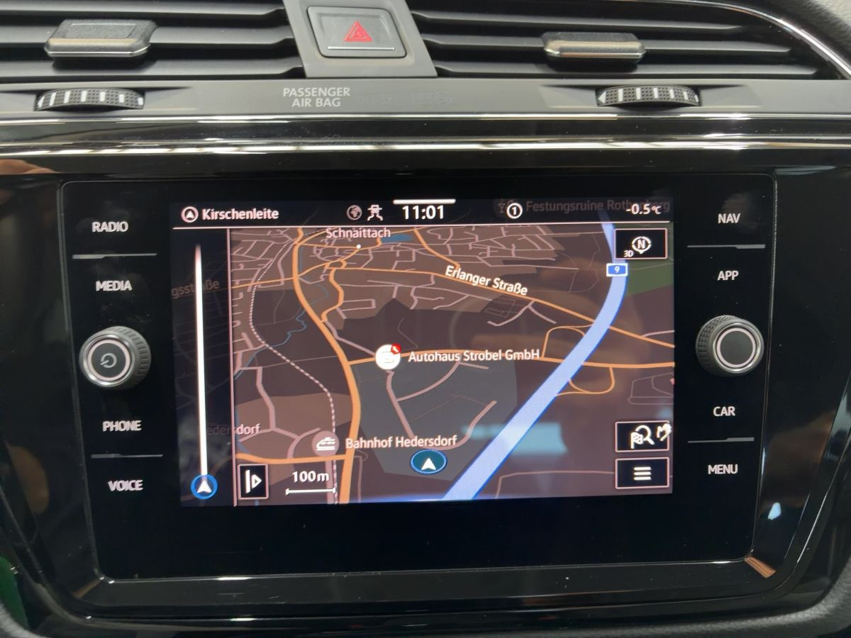 Touran 2.0 TDI DSG Highline ab 3,99% AHK ACC Navi LED Climatronic Bluet. Sitzh.