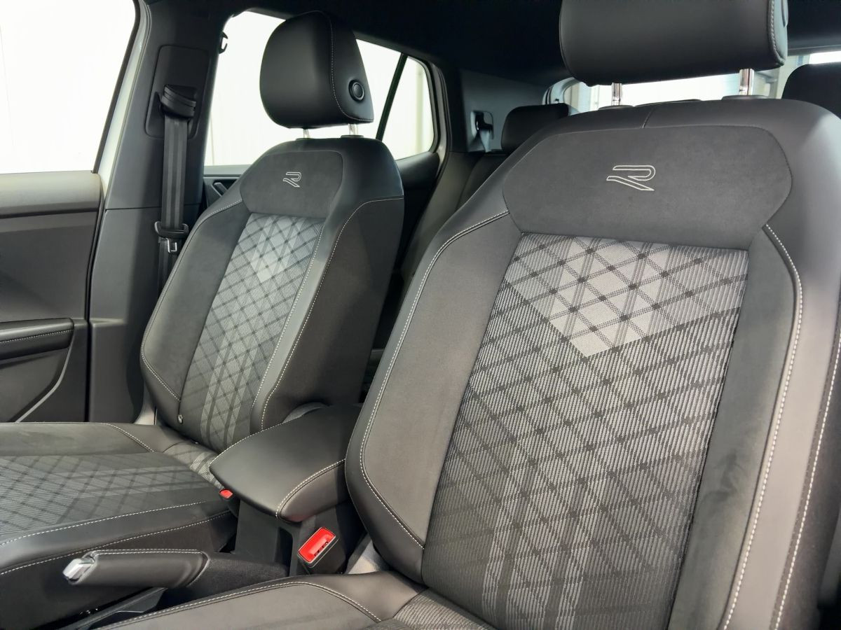 T-Cross 1.5 TSI DSG R-Line 3,99 % ACC Kamera LED-Matrix Bluet. Sitzh.