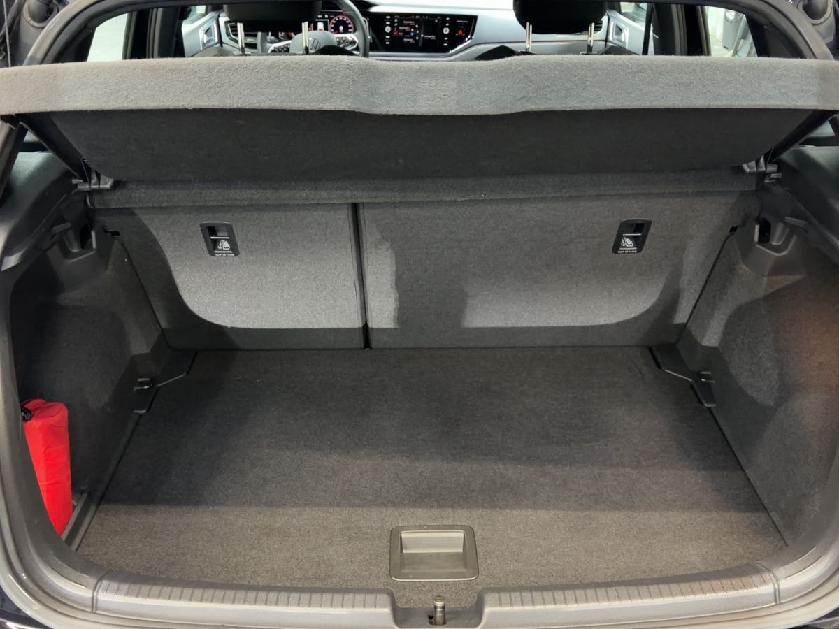 Polo GTI 2.0 TSI DSG ab 3,99% ACC Navi LED-Matrix Bluet. Climatronic Sitzh.