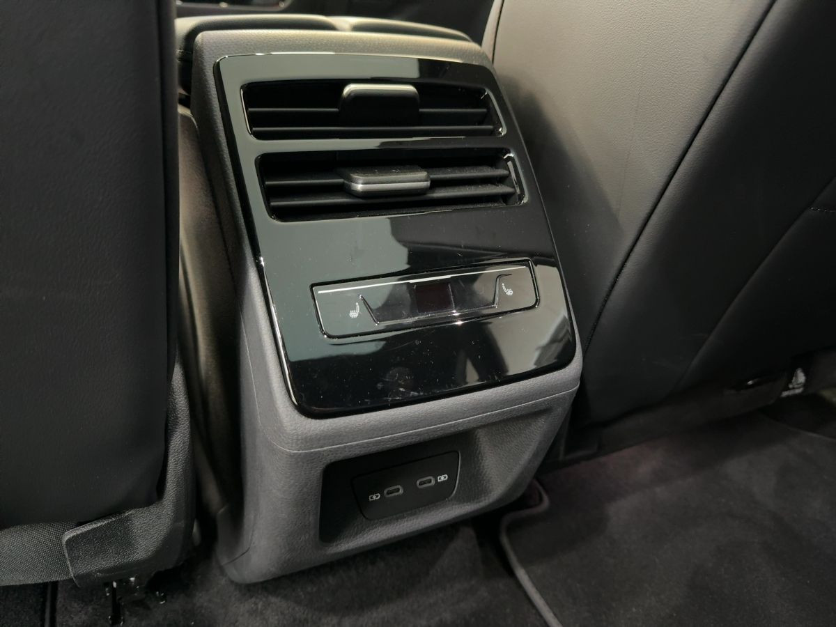 ID.7 Tourer GTX 4M ab 1,49% 91 kWh AHK ACC Wärmep. Navi Pano Kamera Head-up