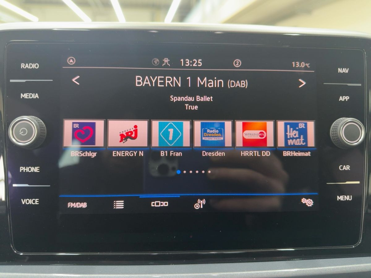 T-Roc 1.0 TSI Style AHK ACC LED Kamera Lane Ass. Sitzh. Bluet. Climatronic