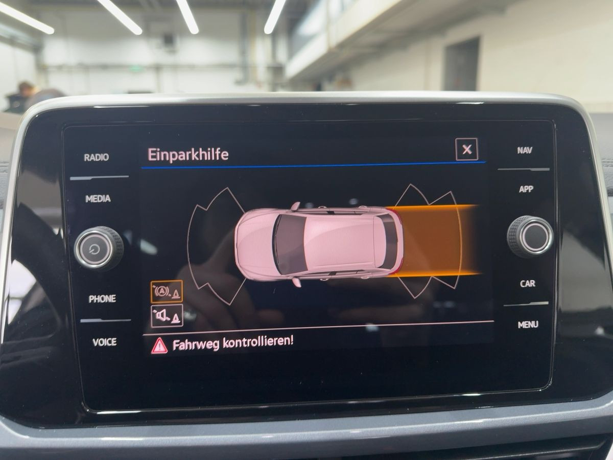 T-Roc 1.0 TSI Style AHK ACC LED Kamera Lane Ass. Sitzh. Bluet. Climatronic