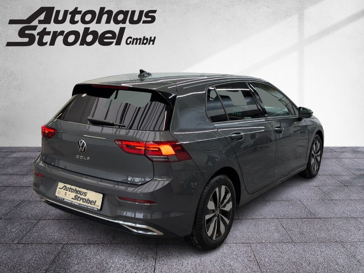 Golf VIII 1.5 eTSI DSG 