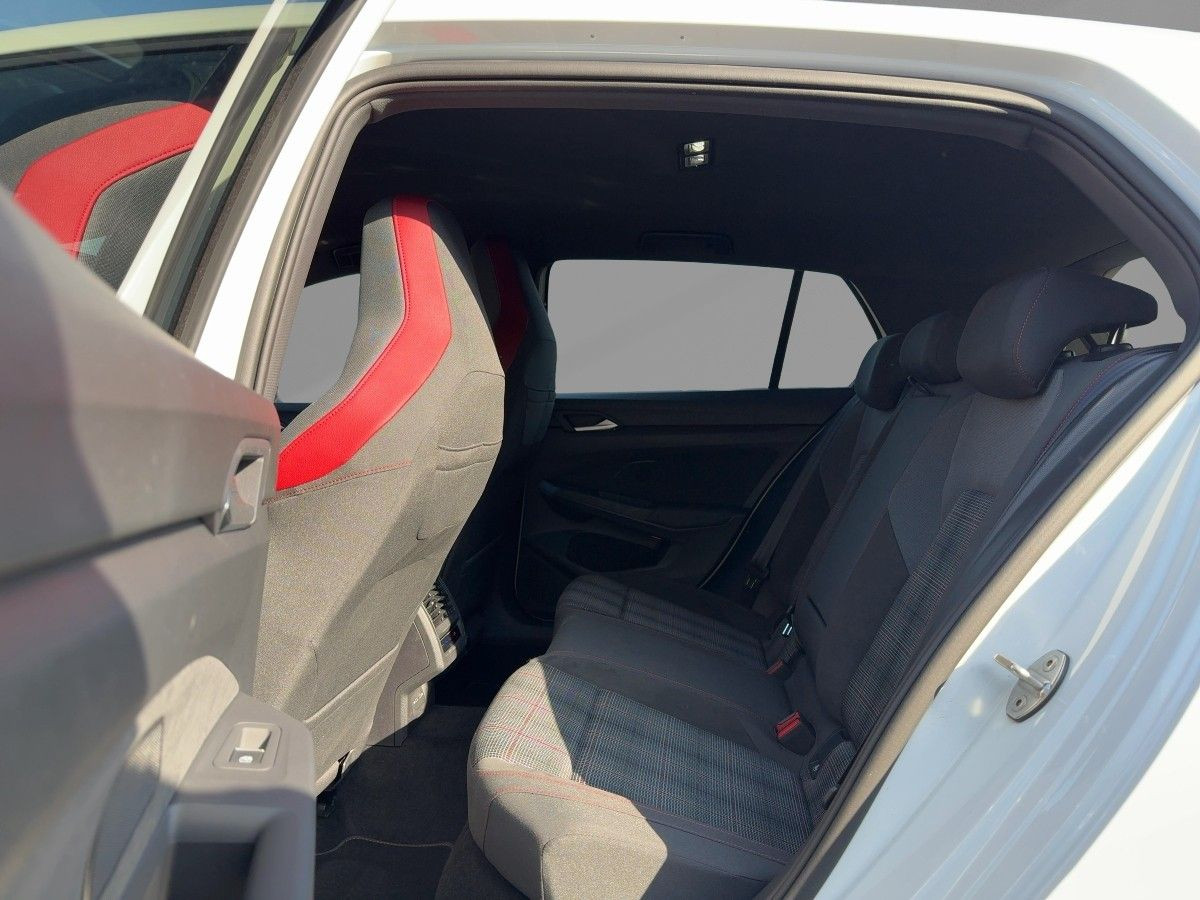 Golf VIII GTI 2.0 TSI DSG LED Navi