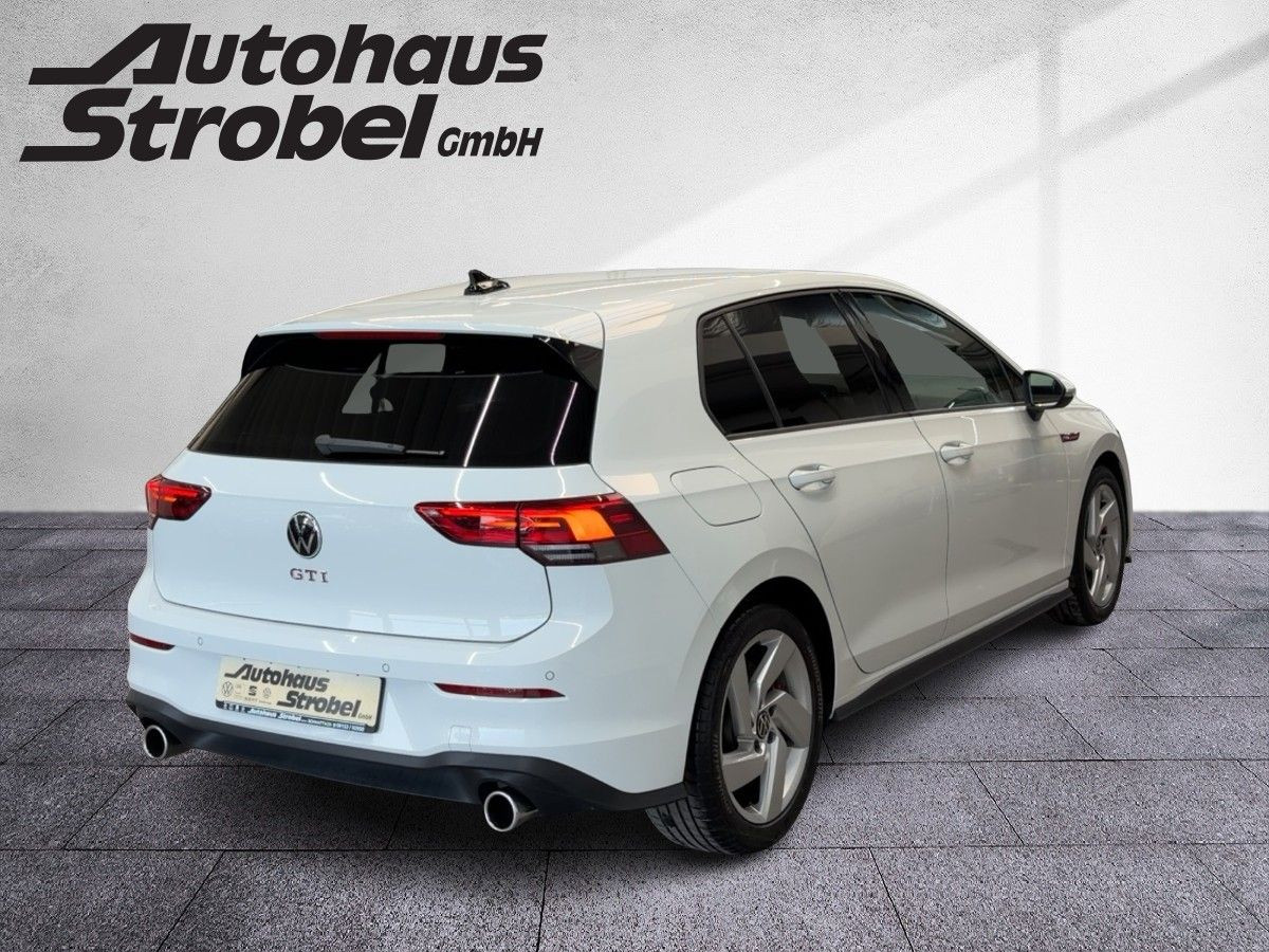 Golf VIII GTI 2.0 TSI DSG ACC LED Plus Climatronic Bluet. DAB+ Lane-Ass. Front-Ass.