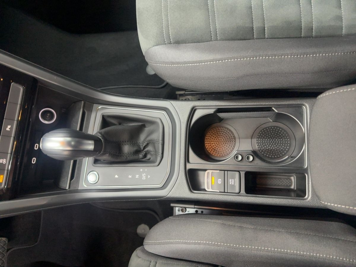 Touran 2.0 TDI DSG Comfortline 7-Sitze ACC AHK LED Navi Kamera Keyless