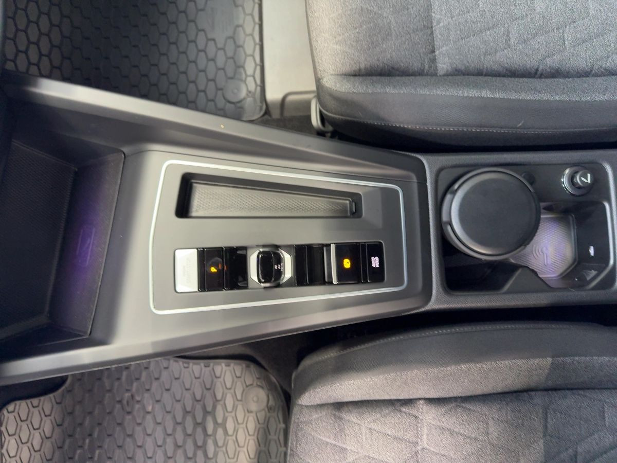 Golf VIII 1.5 eTSI DSG 