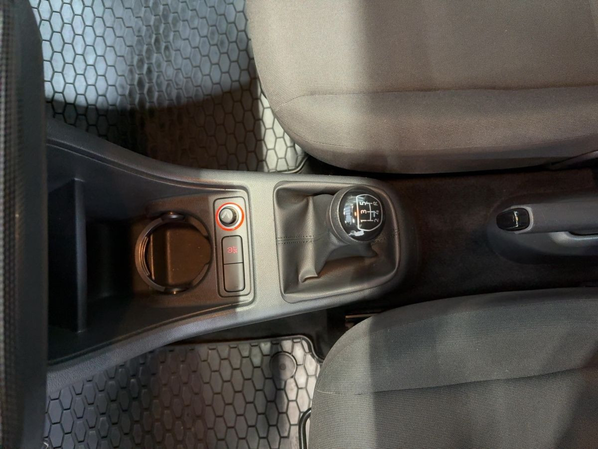 up! 1.0 move up! Klima bluet. Nebel elektr. Spiegel + FH