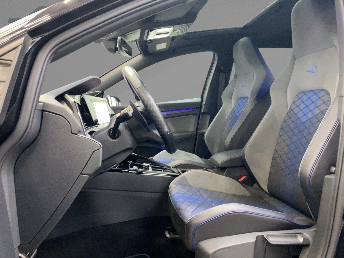 Golf VIII R Performance 2.0 TSI DSG 4M AKRAPOVIC ACC DCC Navi Pano LED-Matrix