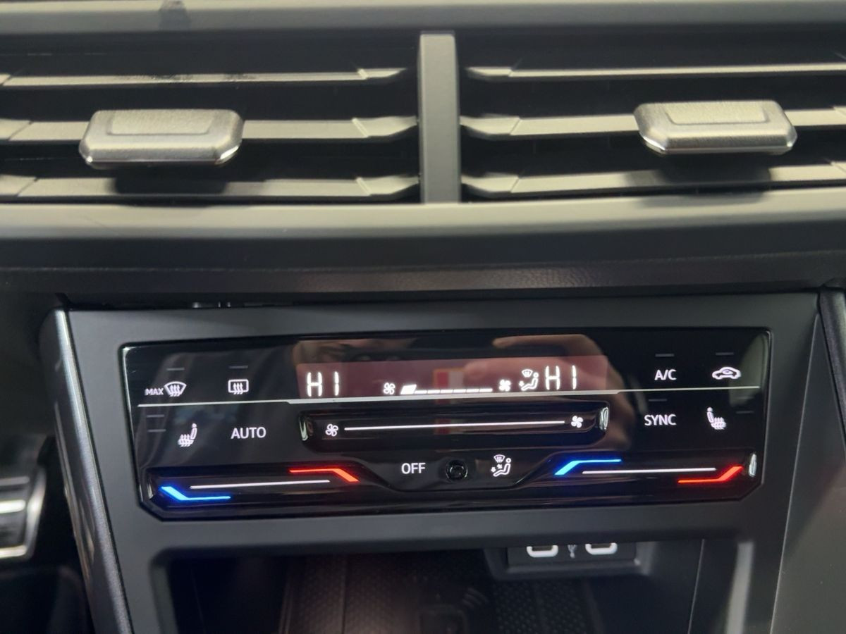 Polo GTI 2.0 TSI DSG ab 3,99% ACC Navi Kamera LED-Matrix Bluet. Sitzh.