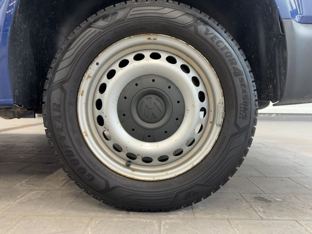 T5 Kasten T5 2.0 TDI KR Klima Parkp. elektr. Spiegel + FH