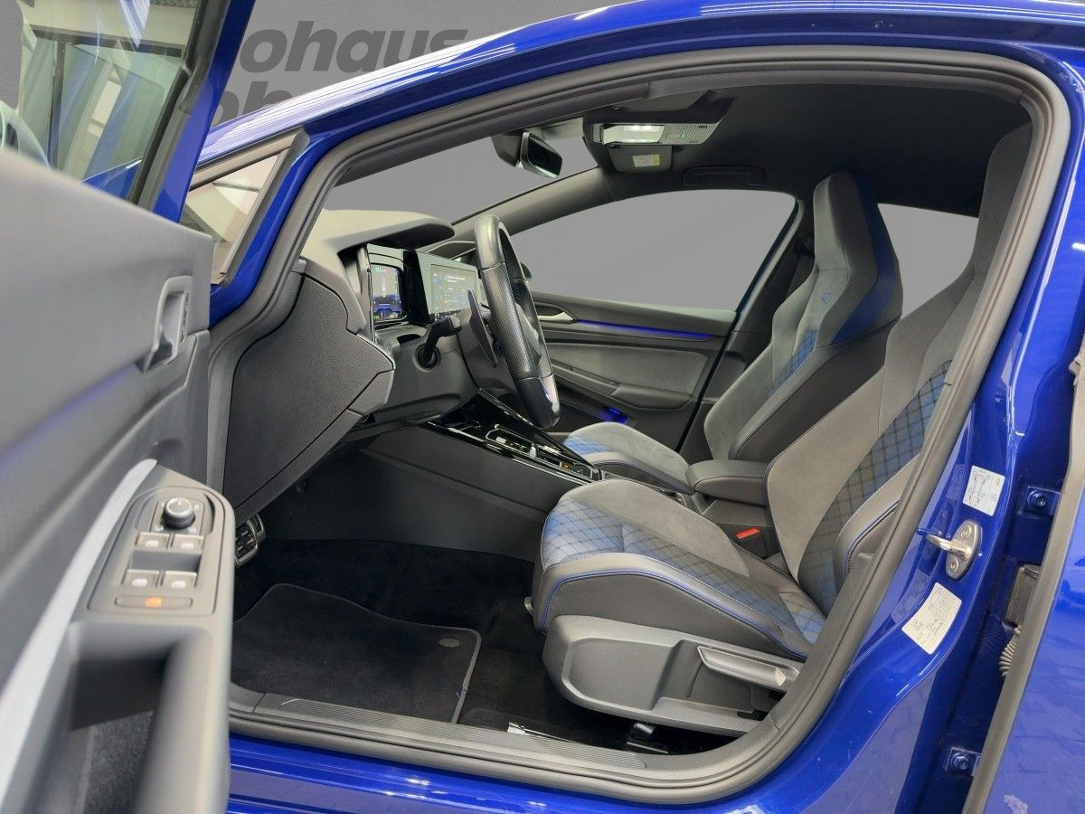 Golf VIII R 2.0 TSI DSG 4M AKRAPOVIC Perf. Paket Navi LED-Matrix Harman Kardon