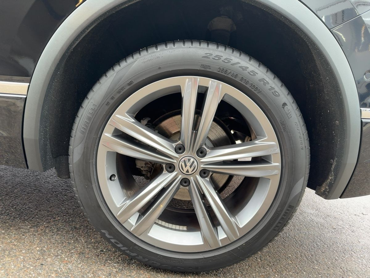 Tiguan Allspace 1.5 TSI DSG Highline R-Line ACC Navi Climatronic Kamera Sitzh. Bluet. DAB+