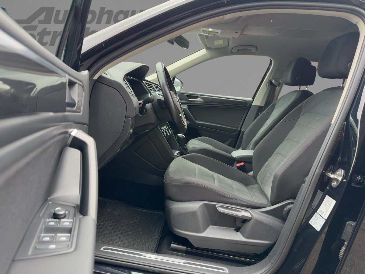 Tiguan Allspace 1.5 TSI DSG Highline R-Line ACC Navi Climatronic Kamera Sitzh. Bluet. DAB+