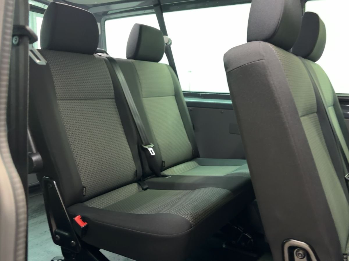 T6.1 Kombi 2.0 TDI 4M 8-Sitze Navi Parkp. Tempo Klima Bluet.