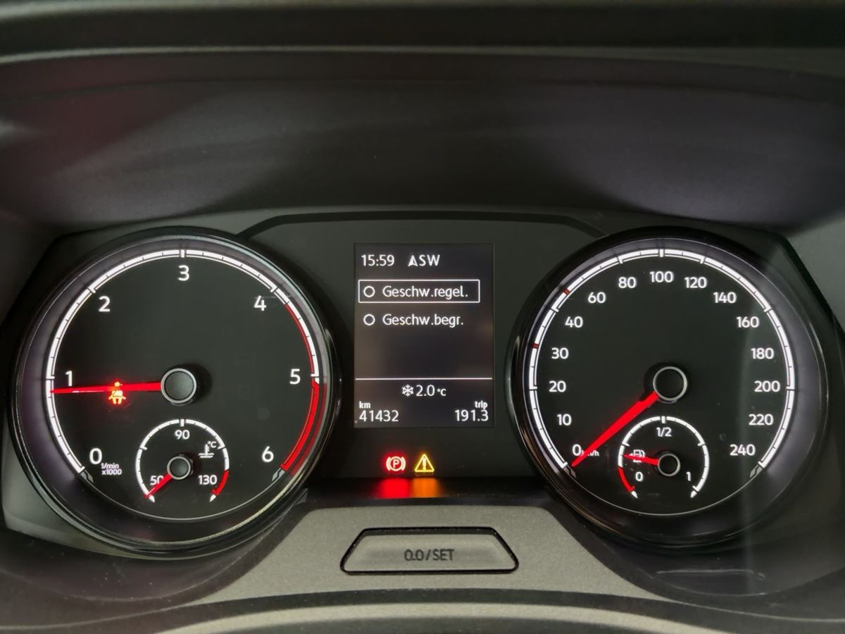 T6.1 Kombi 2.0 TDI 4M 8-Sitze Navi Parkp. Tempo Klima Bluet.