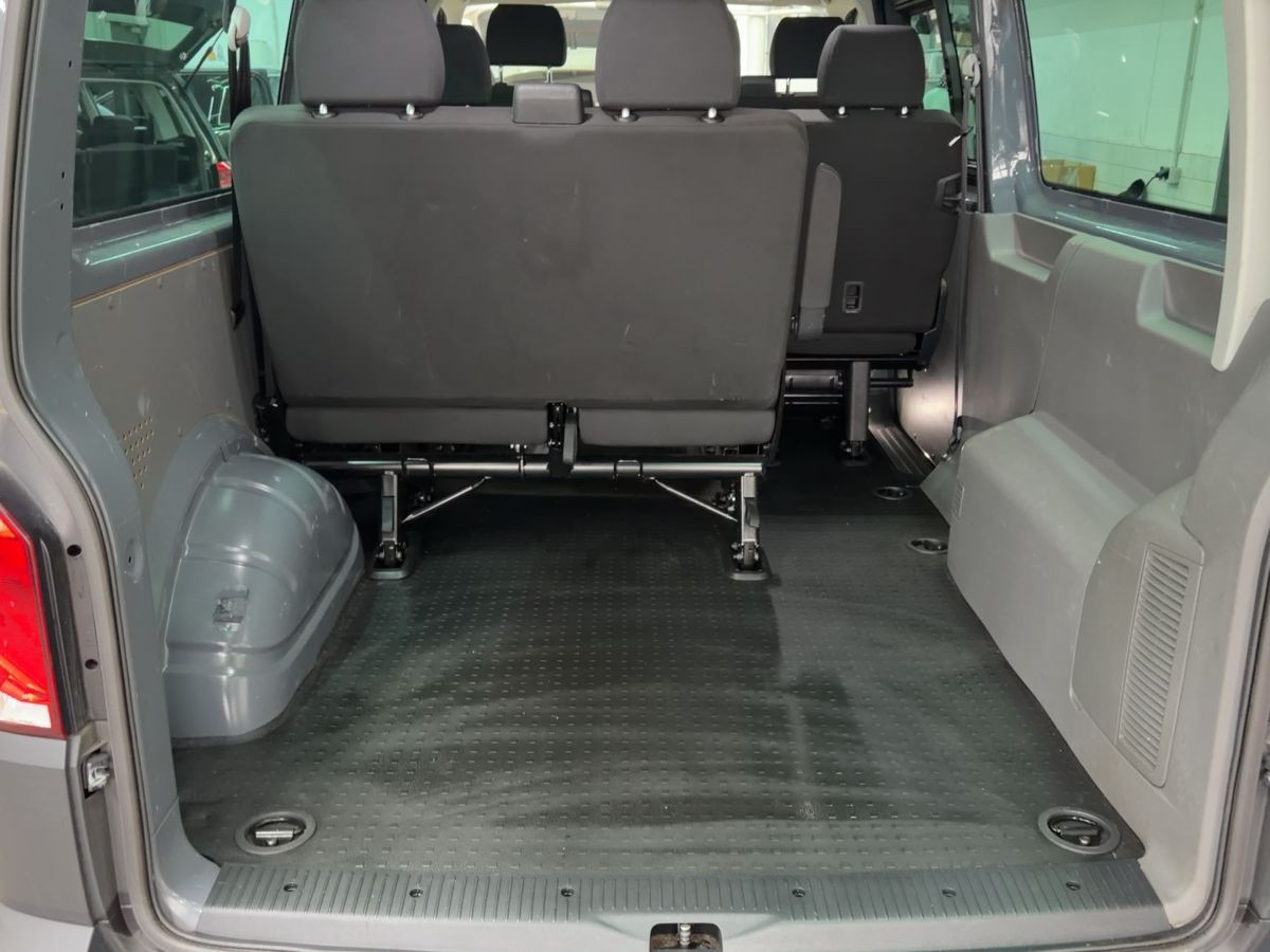 T6.1 Kombi 2.0 TDI 4M 8-Sitze Navi Parkp. Tempo Klima Bluet.