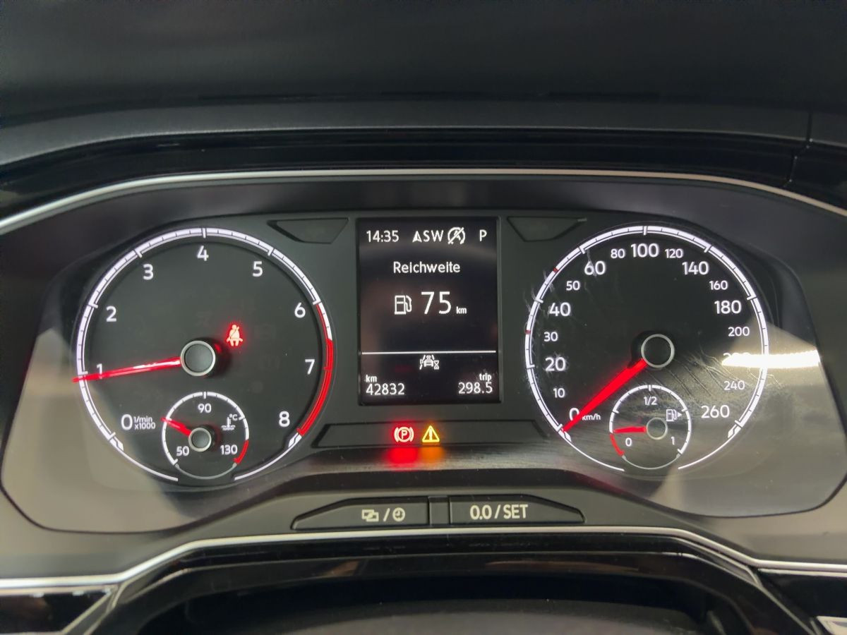 Polo 1.0 TSI DSG Highline ACC Navi Kamera Climatronic Bluet. Sitzh.