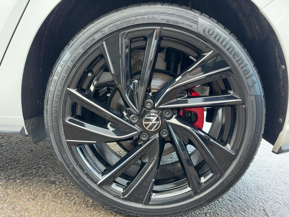 Polo GTI 2.0 TSI DSG Edition 25 ab 3,99% ACC Navi LED-Matrix Pano Sport Select